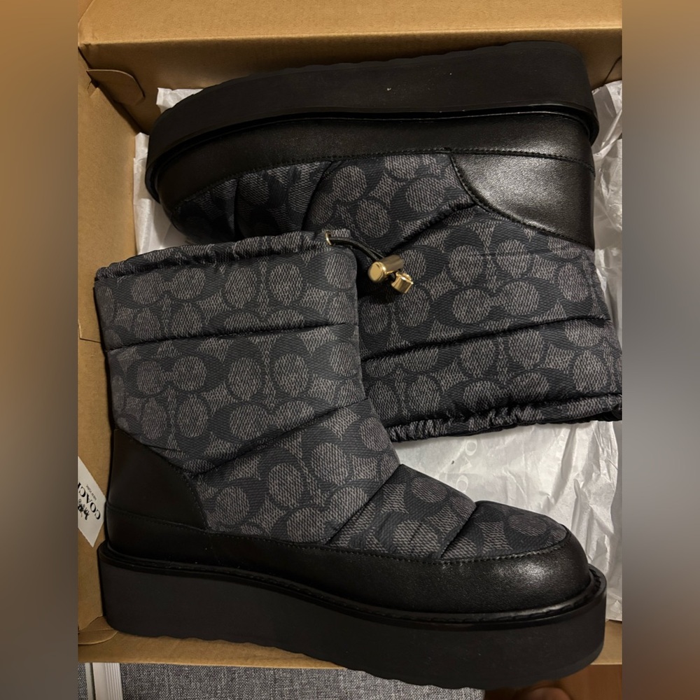 COACH BOOTS